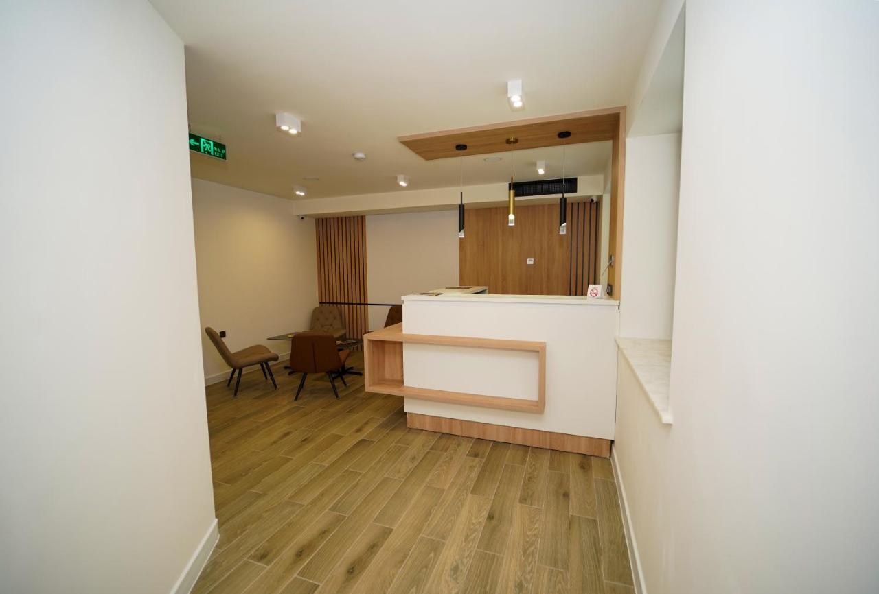יירבאן B&M Hotel מראה חיצוני תמונה